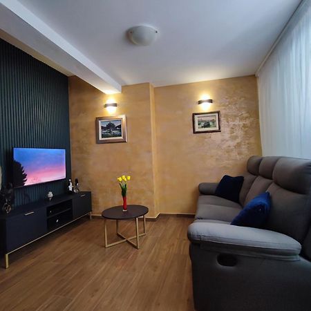 Apartment With Sea View Baška Voda Eksteriør bilde