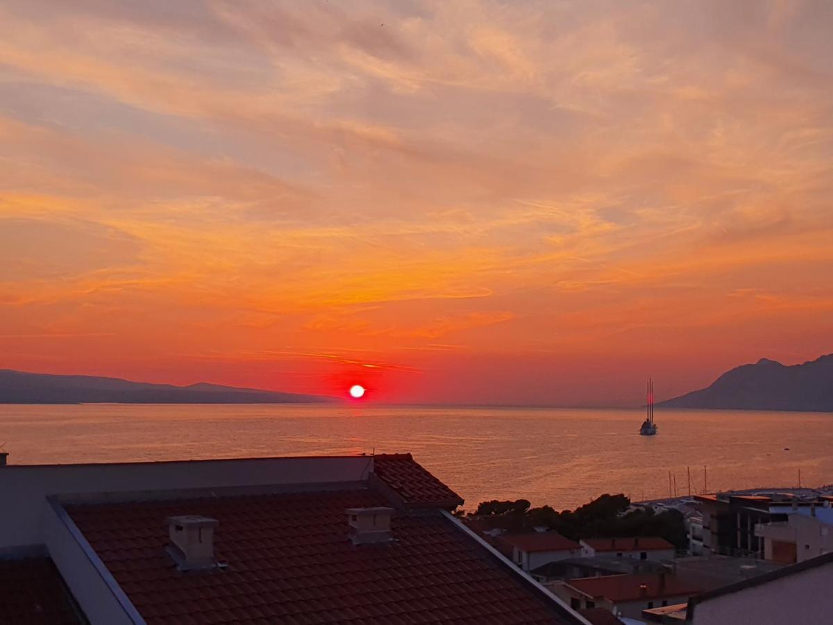 Apartment With Sea View Baška Voda Eksteriør bilde