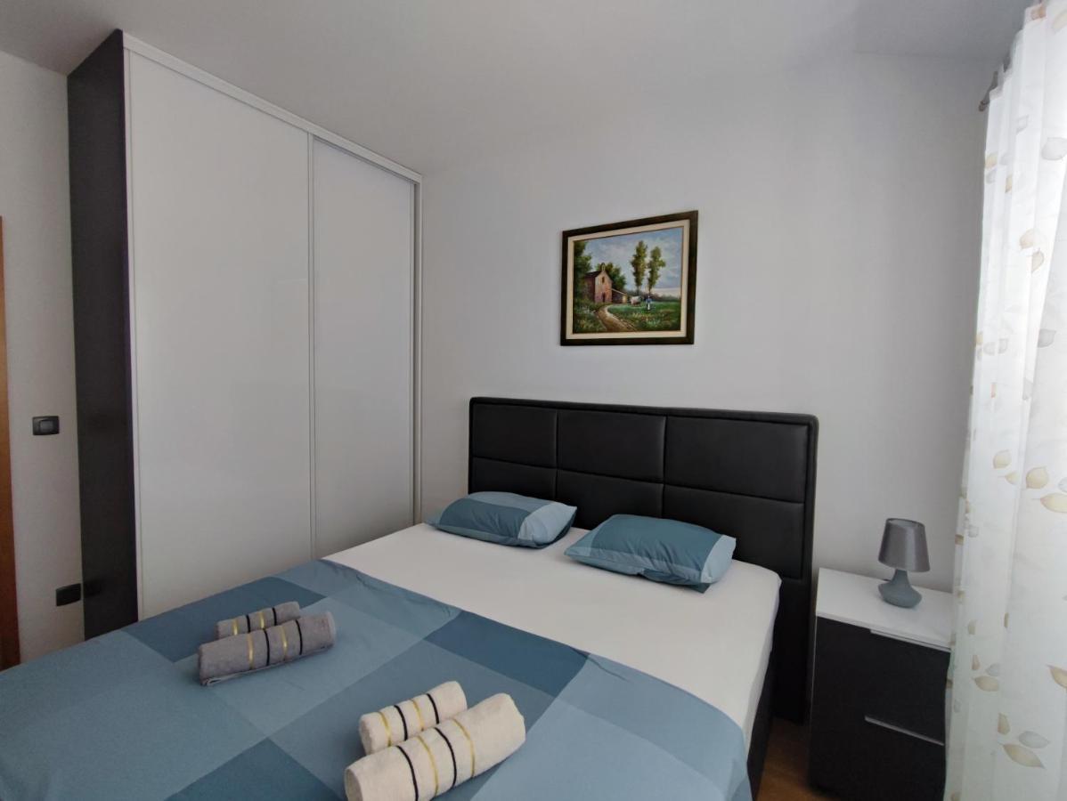 Apartment With Sea View Baška Voda Eksteriør bilde