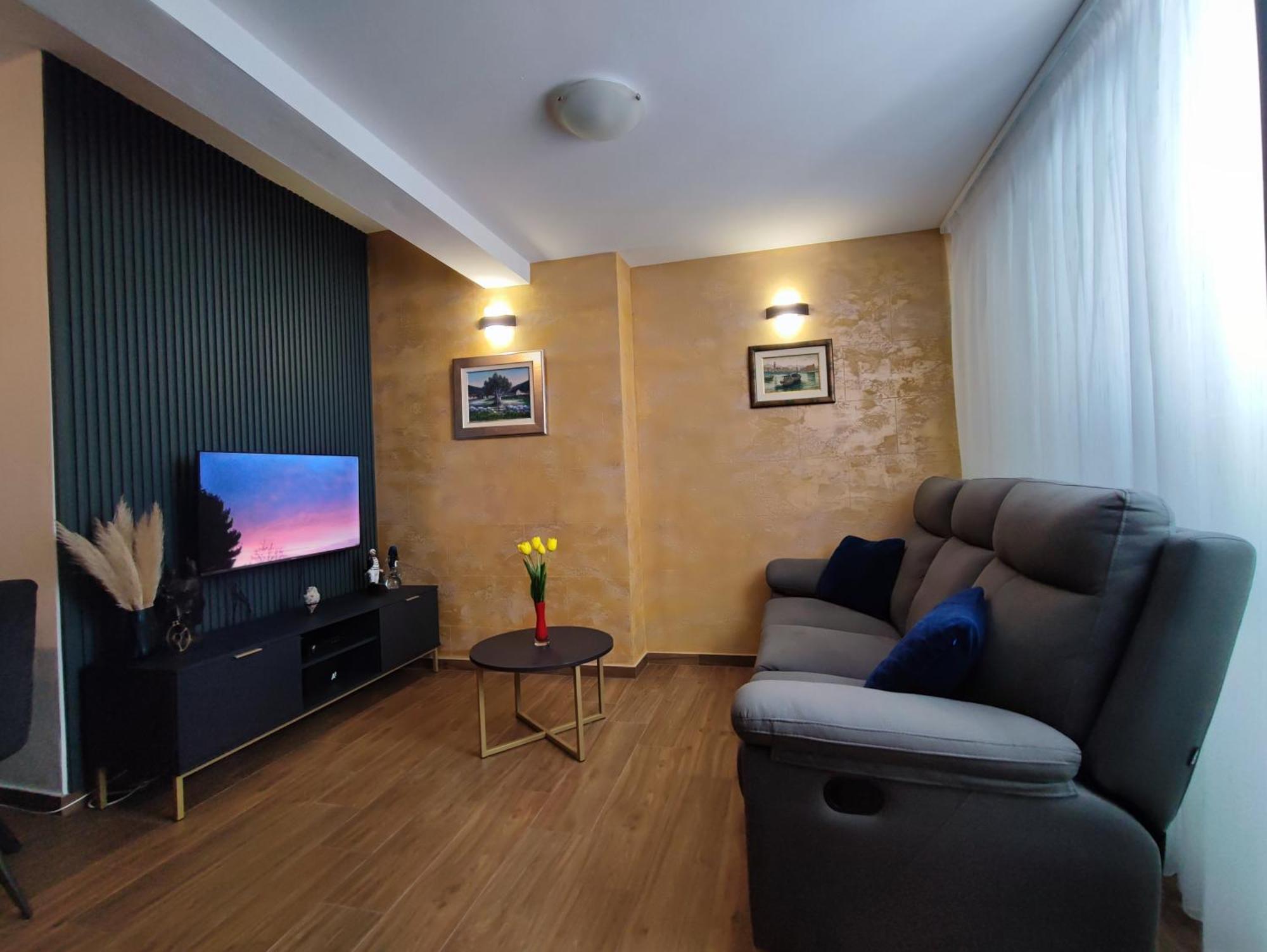 Apartment With Sea View Baška Voda Eksteriør bilde